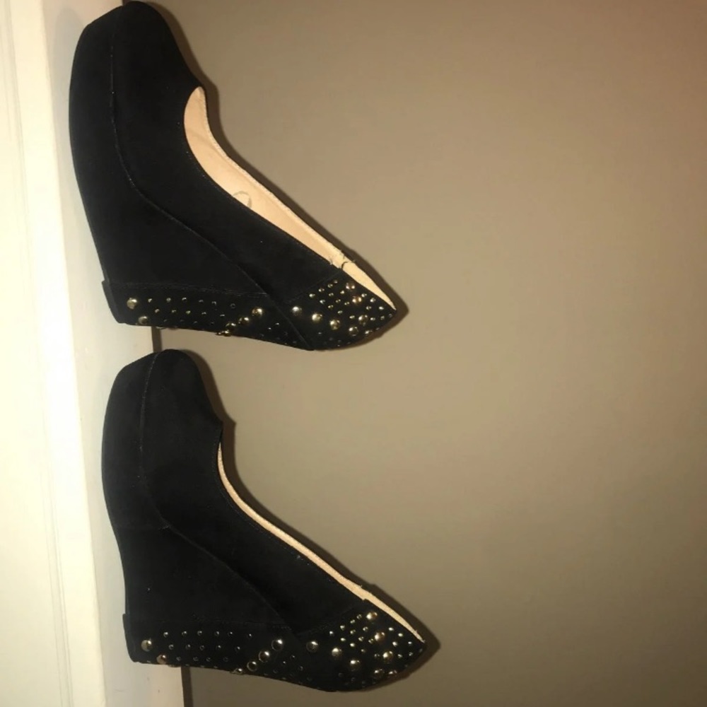 Dots - Studded Wedges